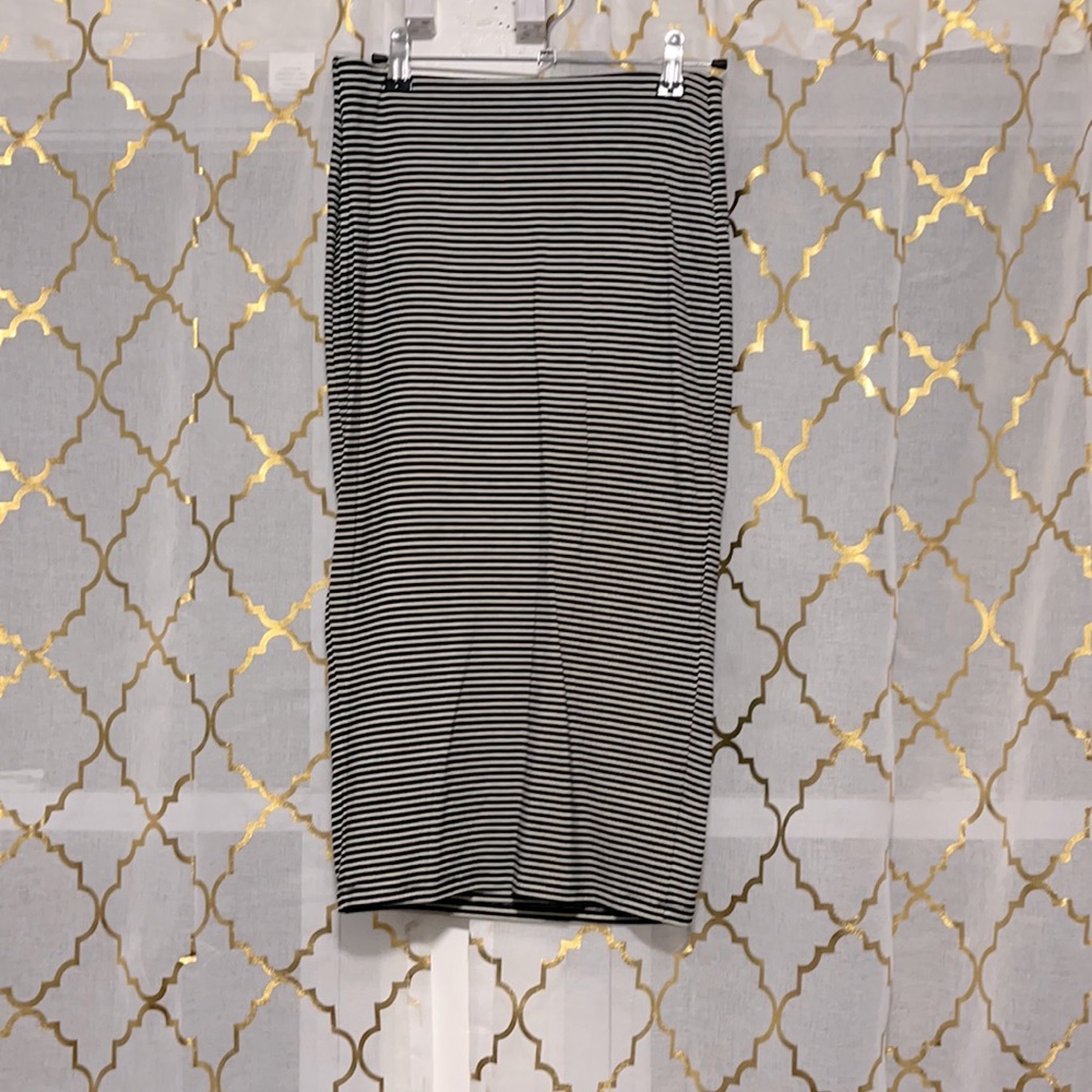 Striped pencil skirt